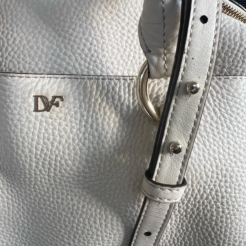 Diane Von Furstenberg chic white